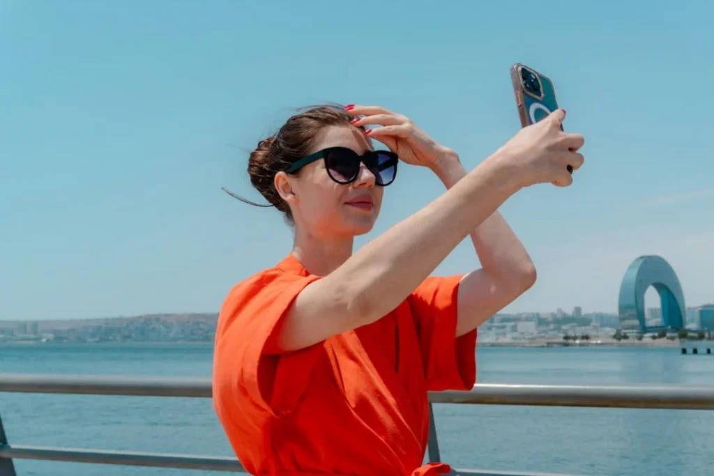 What Does Aura Mean in Slang? TikTok Meaning, Examples & Usage